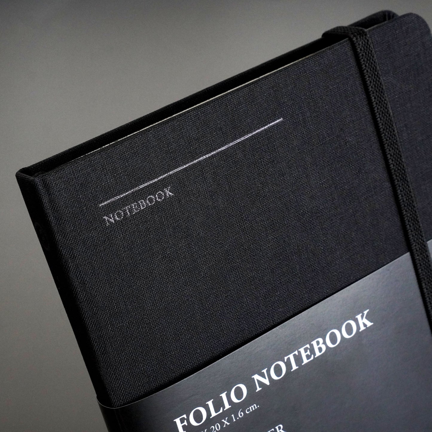 Folio : Black Edge Notebook A5 (Ruled) : สมุดจดบันทึกขอบสีดำ แบบมีเส้น