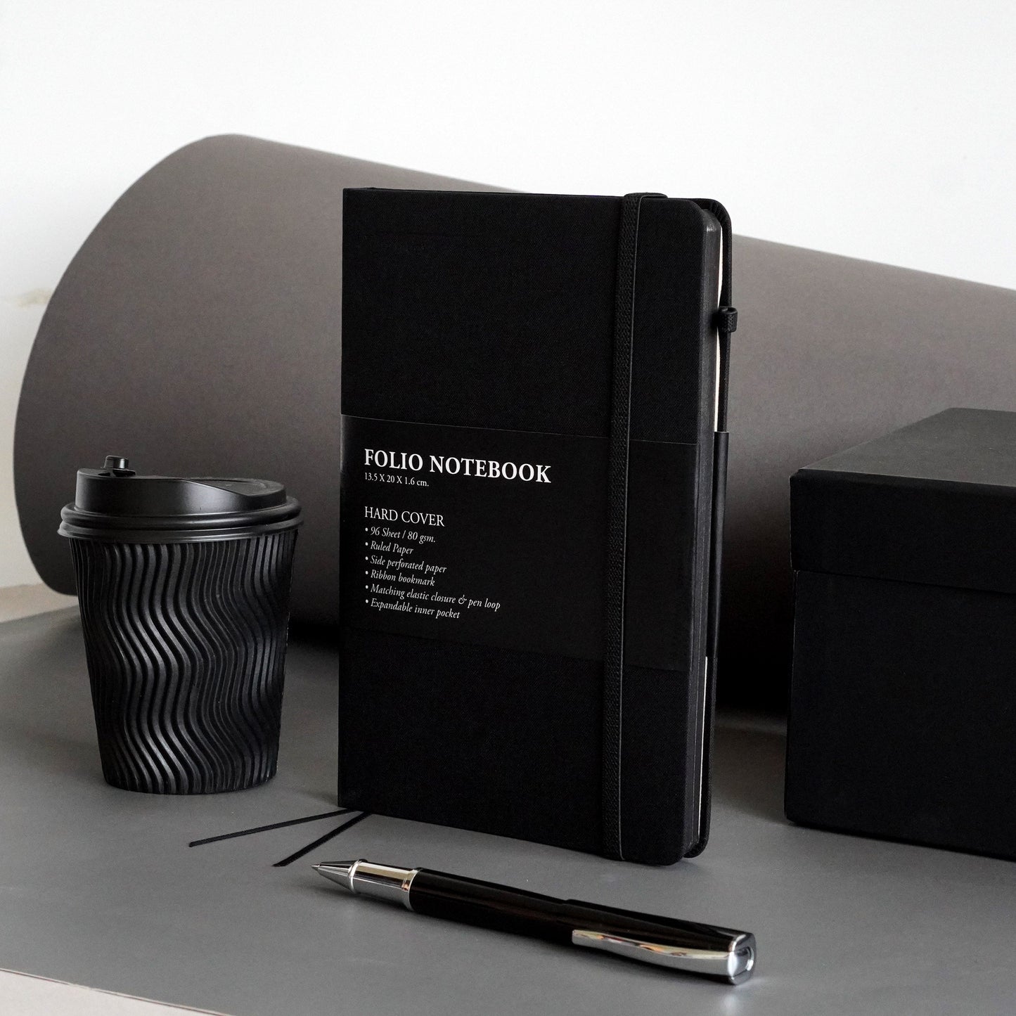 Folio : Black Edge Notebook A5 (Ruled) : สมุดจดบันทึกขอบสีดำ แบบมีเส้น