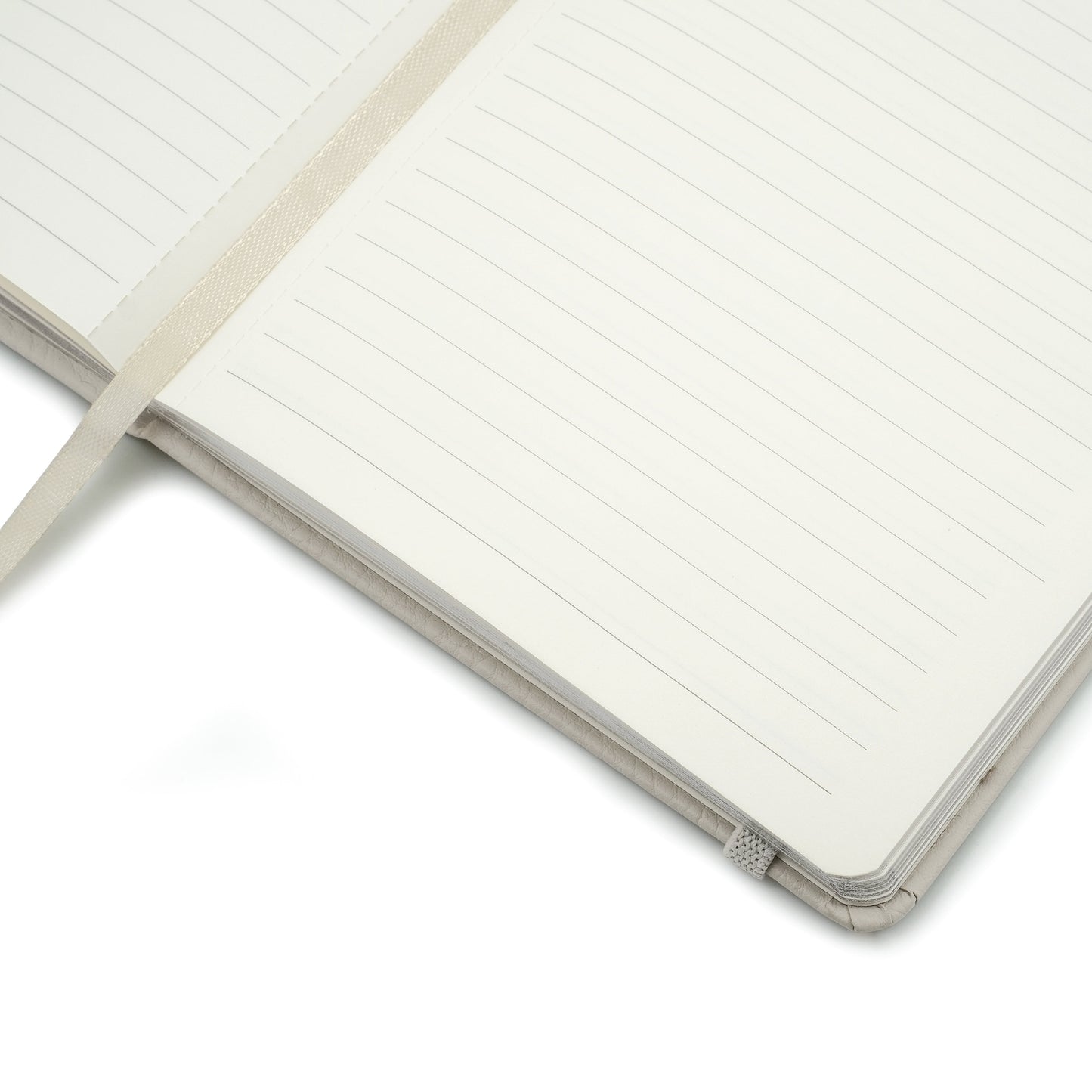 Folio Silver Edge Notebook A5 (Ruled) : สมุดขอบเงินขนาด A5 (แบบมีเส้น)