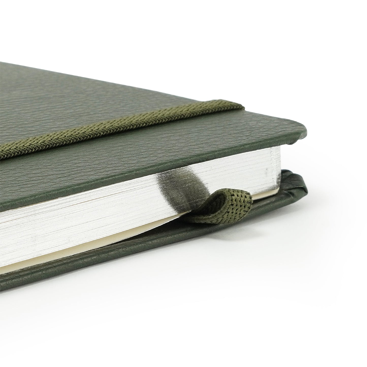 Folio Silver Edge Notebook A5 (Ruled) : สมุดขอบเงินขนาด A5 (แบบมีเส้น)