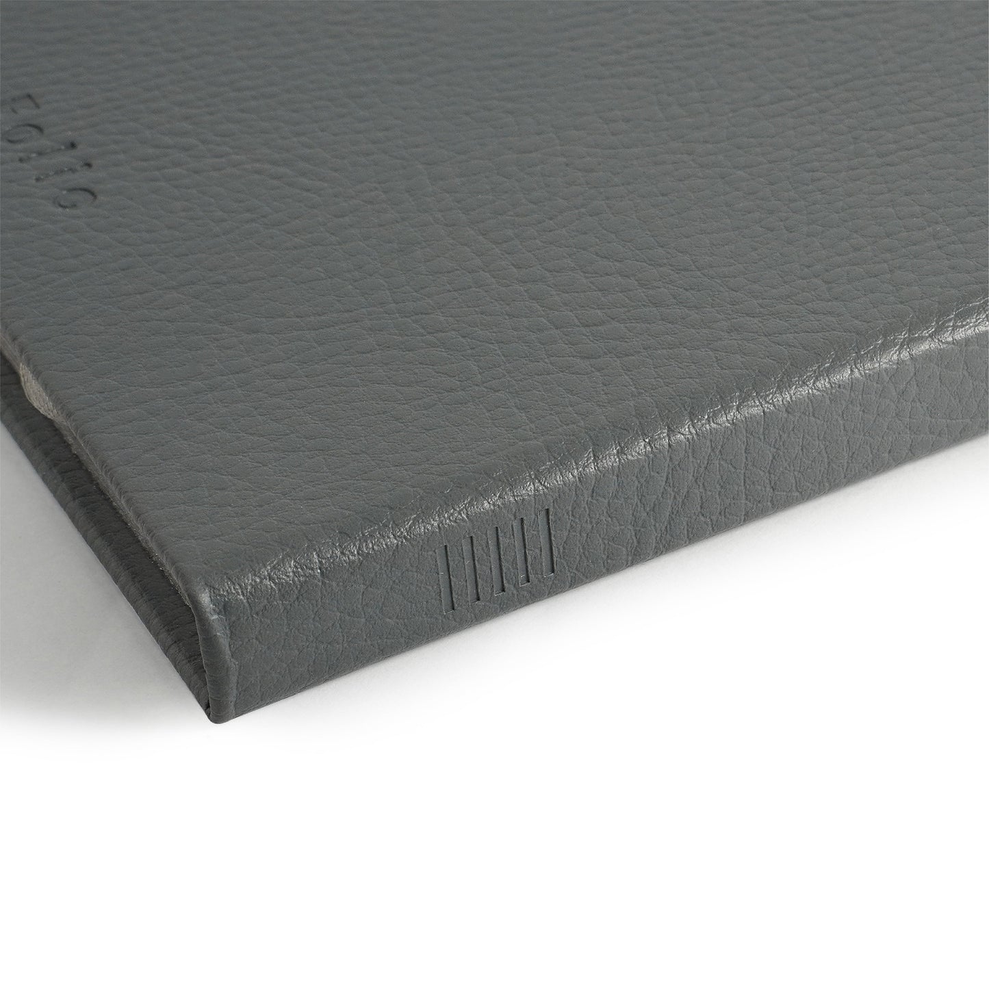 Folio Silver Edge Notebook A5 (Ruled) : สมุดขอบเงินขนาด A5 (แบบมีเส้น)
