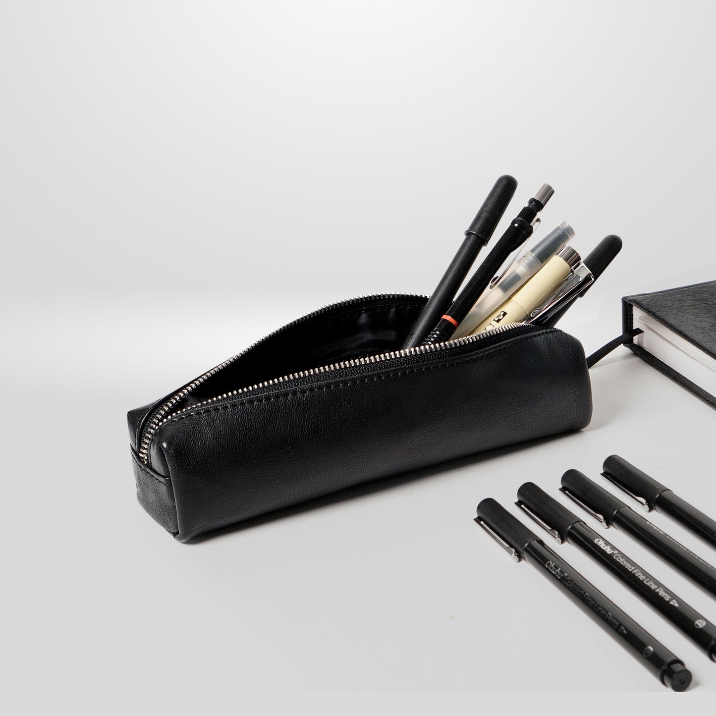 Folio : Myra Pencil Case กระเป๋าใส่เครื่องเขียนผลิตจากหนังแท้ รหัส18714