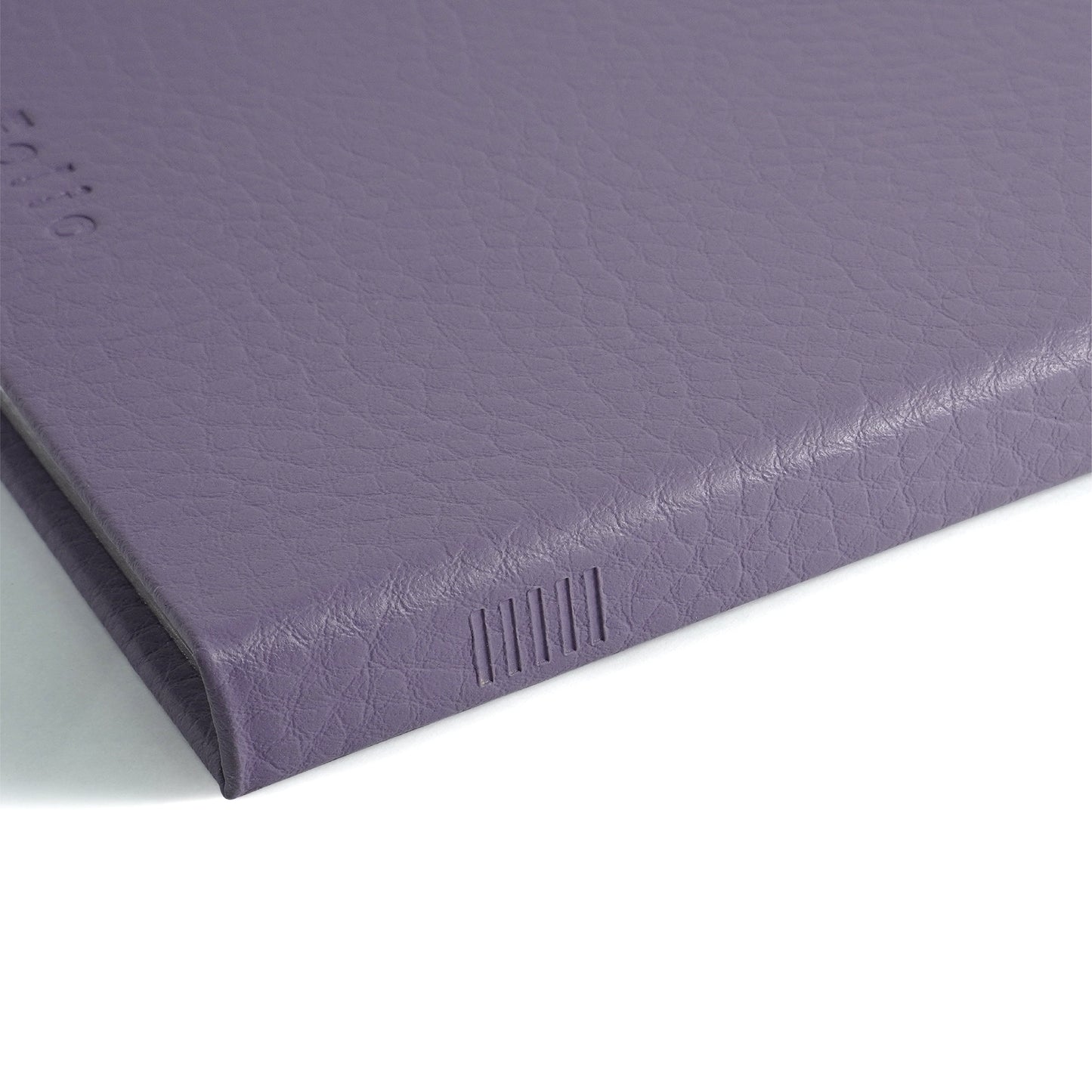 Folio Silver Edge Notebook A5 (Ruled) : สมุดขอบเงินขนาด A5 (แบบมีเส้น)