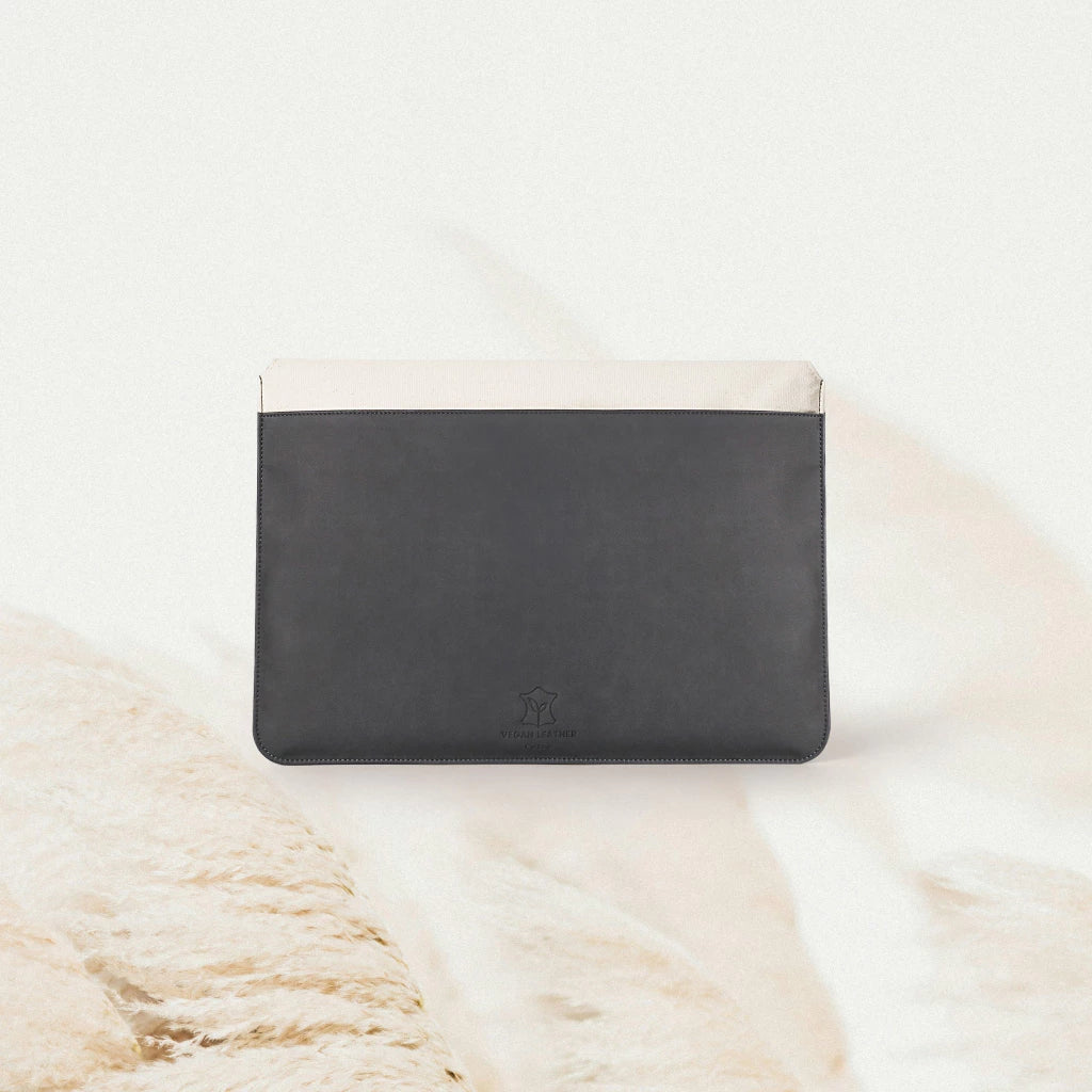 Vegan Laptop Case 15.6"