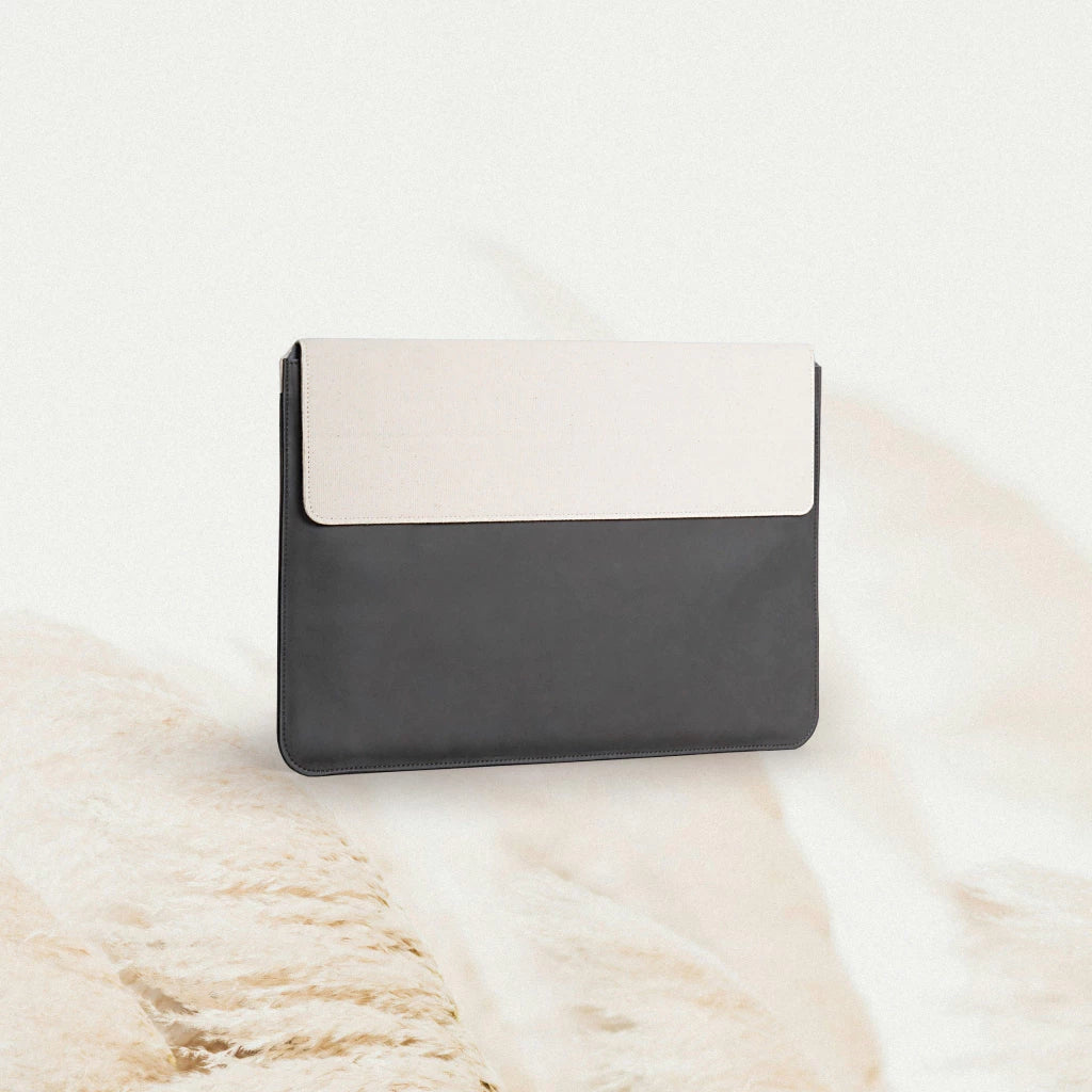 Vegan Laptop Case 15.6"