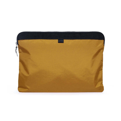 Folio : Jour Laptop Case กระเป๋าใส่แล็ปท็อปขนาด 15.6 นิ้ว