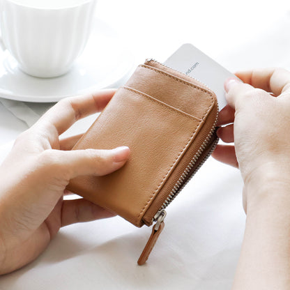 FOLIO: Myra Mini Zipper Wallet กระเป๋าสตางค์ ผลิตจากหนังแพะแท้ รหัส-18752