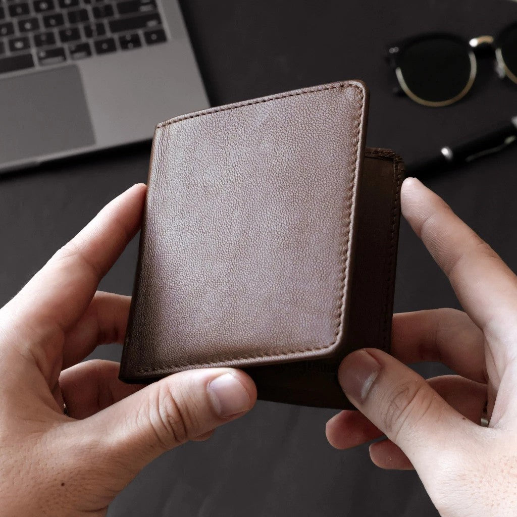 FOLIO: Myra Coin Wallet + RFID Blocking กระเป๋าสตางค์ใบสั้น  บริการปั้มชื่อฟรี-18608